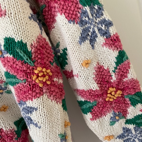 Hand knit sweater - Picture 2 of 5